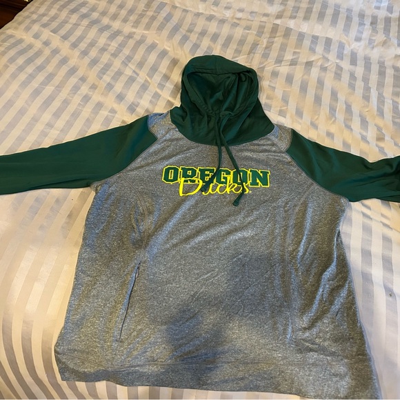Oregon Ducks Tops - Oregon Ducks Green and Gray Women's Long Sleeve Hoodie